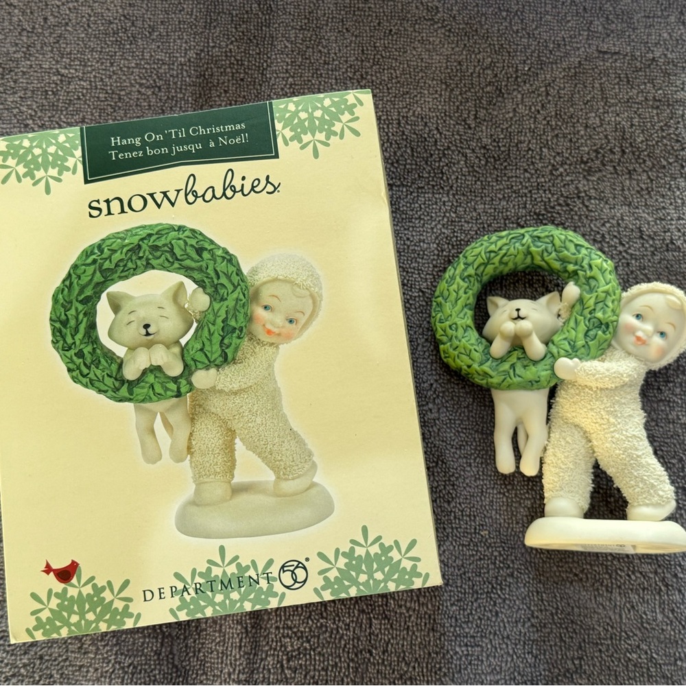 Department 56 Snowbabies Hang On 'Til Christmas 6012350
